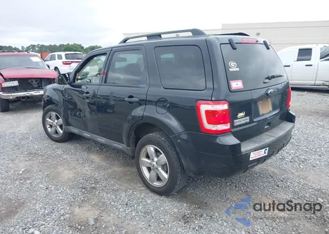 2011 Ford Escape Xlt z USA, uszkodzony, nr VIN 1FMCU0D76BKB95212